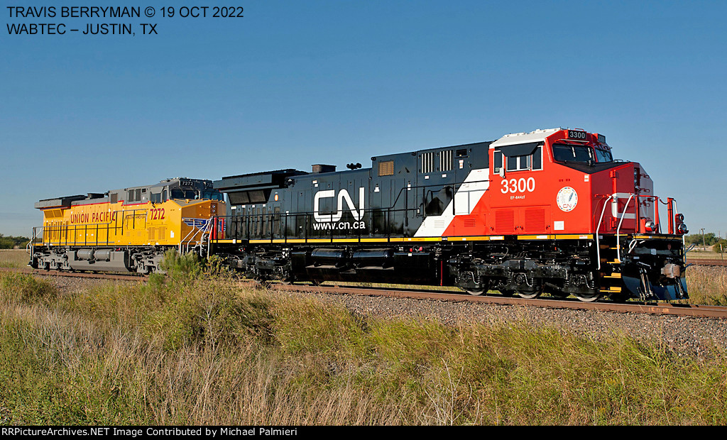 CN 3300 and UP 7272